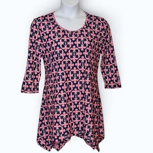 Simply Southern Tunic Top Size L Pink Navy Floral Pineapple Asymmetrical Hem
